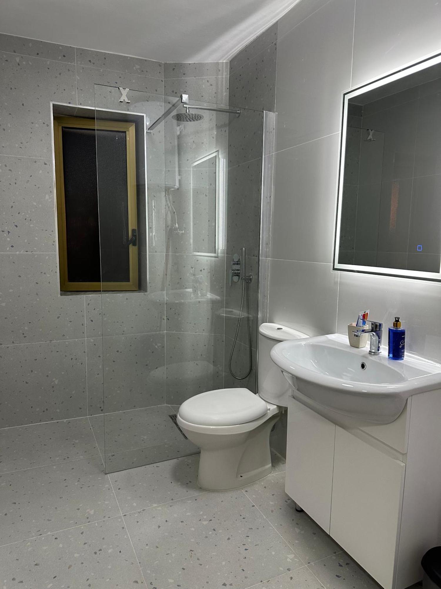 White Apartment, In The Center Of Tirana Kültér fotó