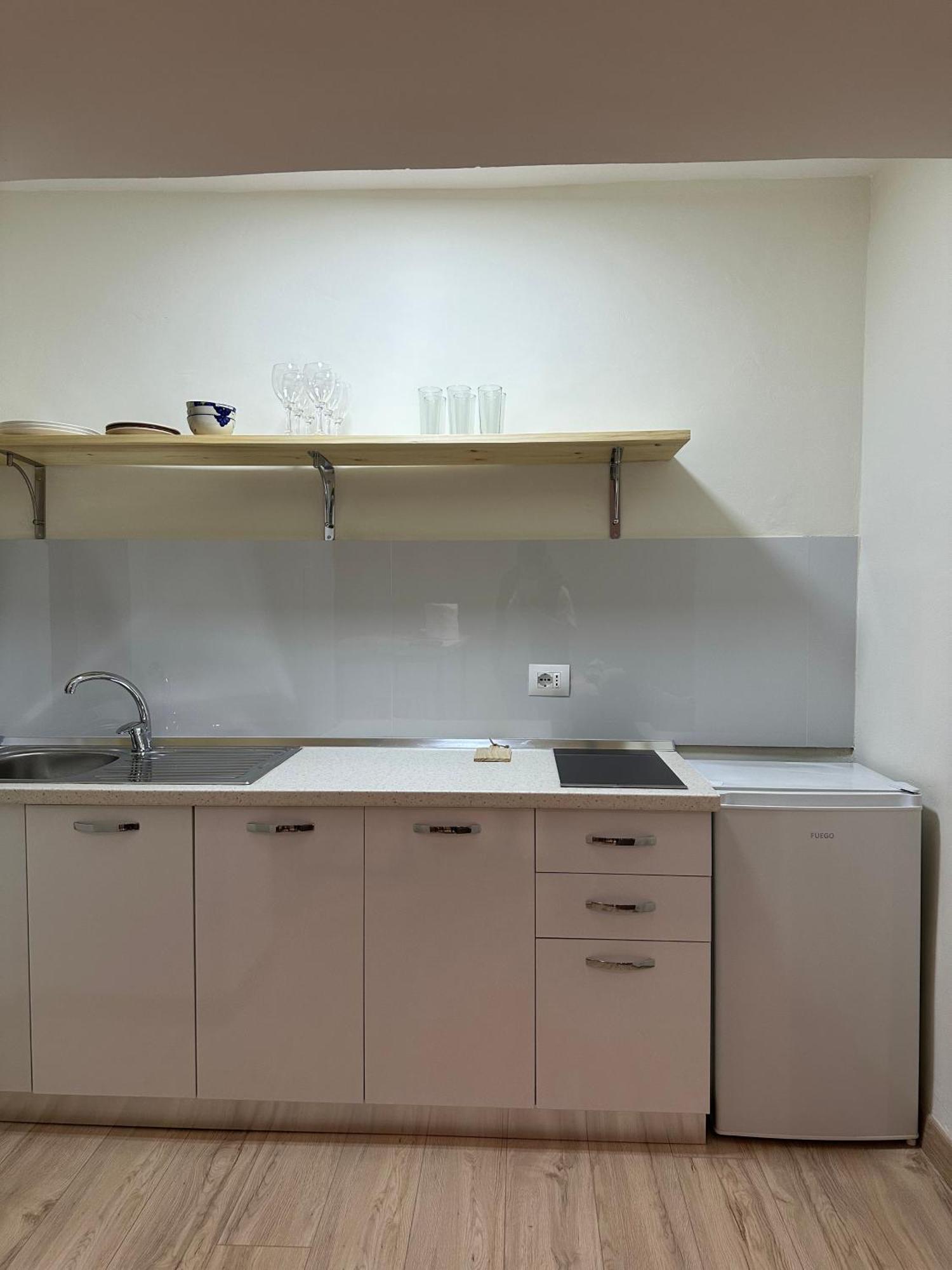 White Apartment, In The Center Of Tirana Kültér fotó